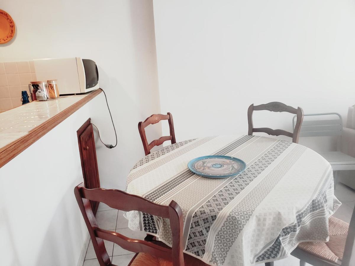 Appartement Au Coeur De Cassis Avec Jardin Buitenkant foto