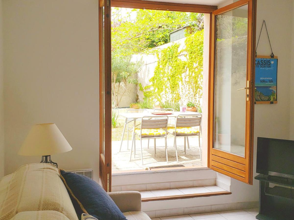 Appartement Au Coeur De Cassis Avec Jardin Buitenkant foto