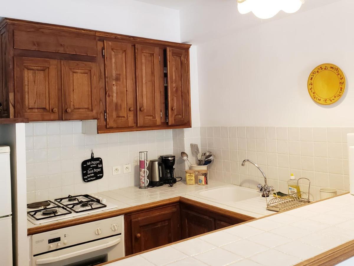 Appartement Au Coeur De Cassis Avec Jardin Buitenkant foto